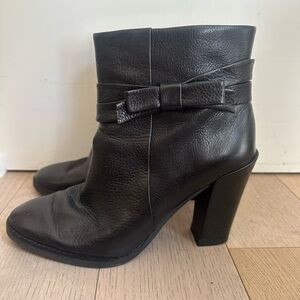 KATE SPADE Black Leather Ankle Boots • Size 8 1/2